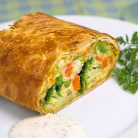 Gemüsestrudel gebacken